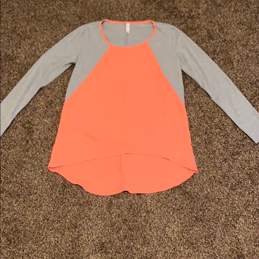 WOMENS SLEEVE SHIRT